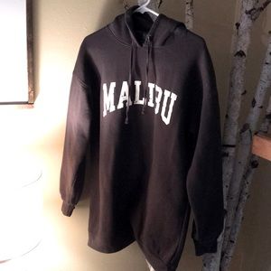 Malibu black sweatshirt